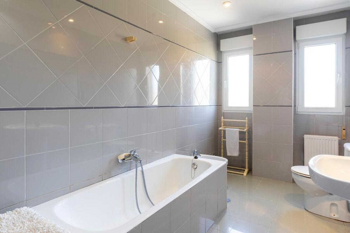 فيلا Casa Con Jardin En Gama Bárcena de Cicero المظهر الخارجي الصورة